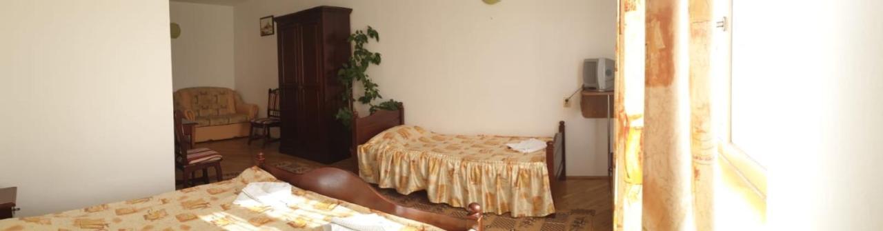 Motel Balcost Piatra Neamt Exterior photo